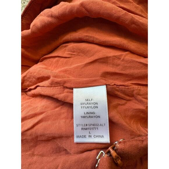 Altar'd State dressy shorts/skort Size Large, red/rust colored - Picture 8 of 10